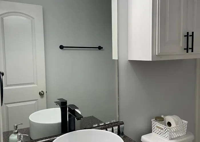 Spacious 3br Fast Wifi 7 Min From Downtown Holiday home Tulsa