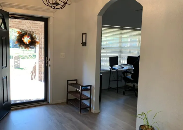 Spacious 3br Fast Wifi 7 Min From Downtown Holiday home Tulsa