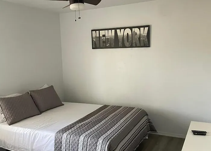 Spacious 3br Fast Wifi 7 Min From Downtown *