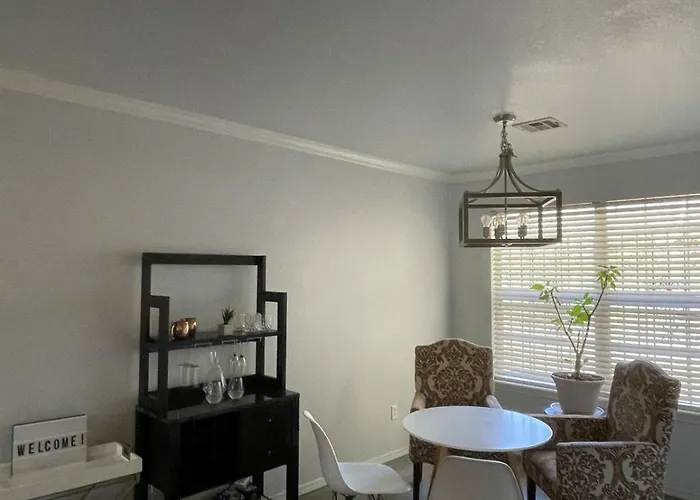 Spacious 3br Fast Wifi 7 Min From Downtown *